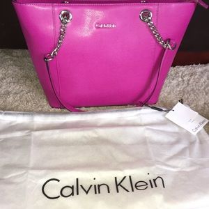 BRAND NEW CALVIN KLEIN PURSE